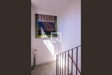 Apartamento à venda com 240m², 3 quartos e 2 vagasEscada