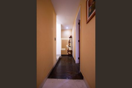 Apartamento à venda com 240m², 3 quartos e 2 vagasCorredor