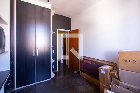 Apartamento à venda com 240m², 3 quartos e 2 vagasQuarto 2