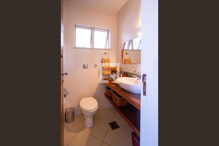 Apartamento à venda com 240m², 3 quartos e 2 vagasLavabo 2