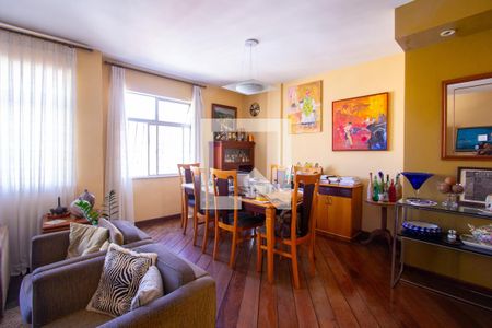 Apartamento à venda com 240m², 3 quartos e 2 vagasSala