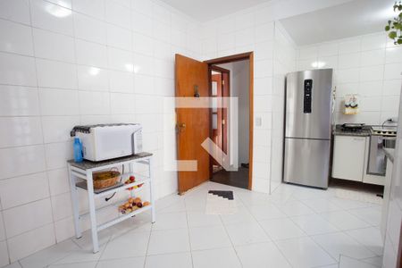 Casa à venda com 400m², 4 quartos e 5 vagas Casa à venda com 400m², 4 quartos e 5 vagasCozinha