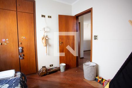 Casa à venda com 400m², 4 quartos e 5 vagas Casa à venda com 400m², 4 quartos e 5 vagasQuarto 2