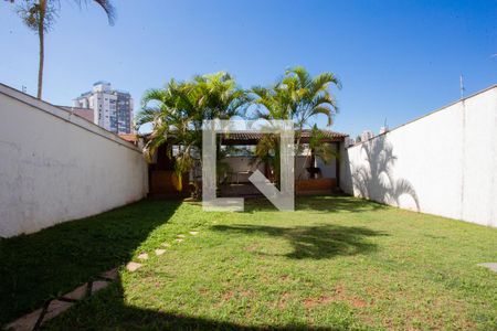 Casa à venda com 400m², 4 quartos e 5 vagas Casa à venda com 400m², 4 quartos e 5 vagasÁrea externa