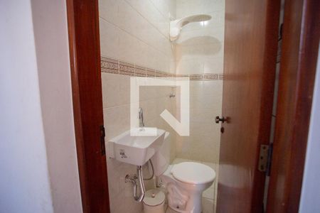 Casa à venda com 400m², 4 quartos e 5 vagas Casa à venda com 400m², 4 quartos e 5 vagasBanheiro 2