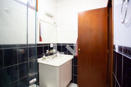 Casa à venda com 400m², 4 quartos e 5 vagas Casa à venda com 400m², 4 quartos e 5 vagasBanheiro