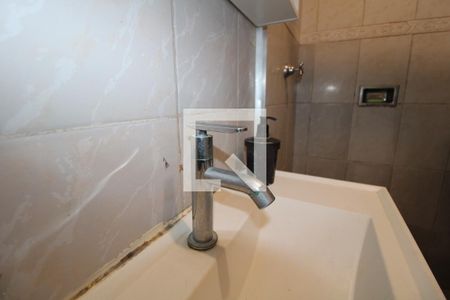 Banheiro de apartamento para alugar com 1 quarto, 49m² em Botafogo, Campinas