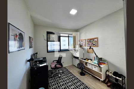 Quarto de apartamento para alugar com 2 quartos, 70m² em Barra da Tijuca, Rio de Janeiro