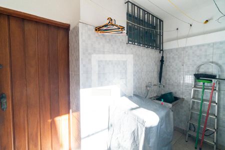 Casa à venda com 101m², 3 quartos e 1 vagaÁrea de Serviço