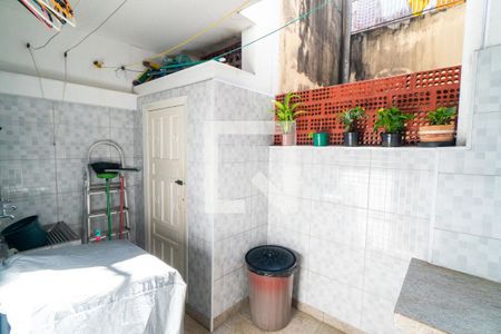 Casa à venda com 101m², 3 quartos e 1 vagaÁrea de Serviço