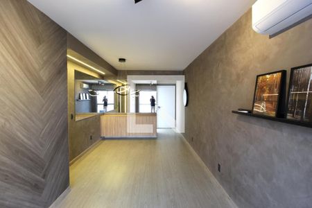Apartamento para alugar com 77m², 2 quartos e 1 vagaSala