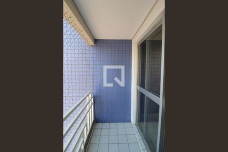 Apartamento para alugar com 77m², 2 quartos e 1 vagaVaranda