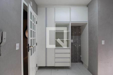 Apartamento para alugar com 77m², 2 quartos e 1 vagaCozinha e Área de Serviço