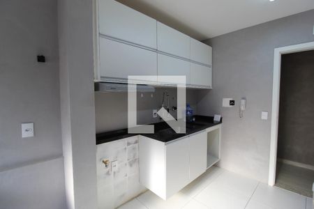 Apartamento para alugar com 77m², 2 quartos e 1 vagaCozinha e Área de Serviço