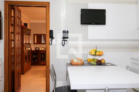 Apartamento à venda com 254m², 3 quartos e 2 vagasCozinha