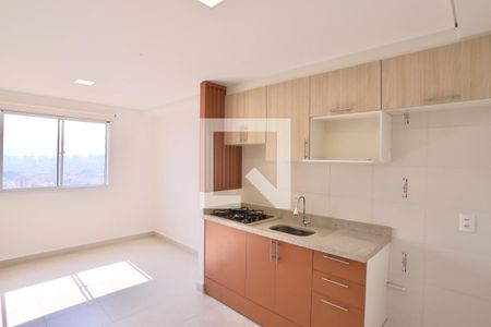 Sala/Cozinha de apartamento à venda com 1 quarto, 29m² em Vila Cláudia, São Paulo
