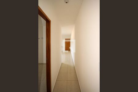 Corredor de apartamento para alugar com 2 quartos, 50m² em Quinta da Paineira, São Paulo