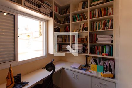 Casa à venda com 153m², 3 quartos e 2 vagasQuarto 3