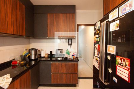 Casa à venda com 153m², 3 quartos e 2 vagasCozinha