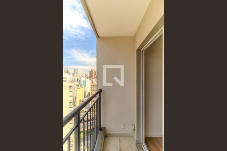 Varanda de kitnet/studio para alugar com 1 quarto, 28m² em República, São Paulo