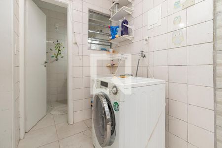 Casa à venda com 220m², 4 quartos e 1 vaga Casa à venda com 220m², 4 quartos e 1 vagaLavanderia