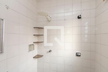 Casa à venda com 220m², 4 quartos e 1 vaga Casa à venda com 220m², 4 quartos e 1 vagaEdícula - Banheiro