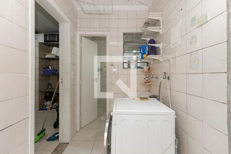 Casa à venda com 220m², 4 quartos e 1 vaga Casa à venda com 220m², 4 quartos e 1 vagaLavanderia