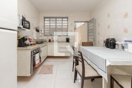 Casa à venda com 220m², 4 quartos e 1 vaga Casa à venda com 220m², 4 quartos e 1 vagaCozinha