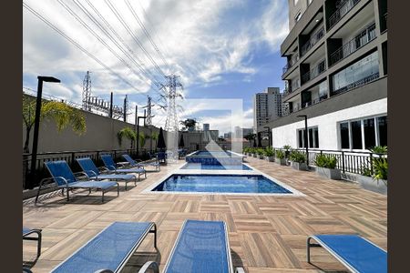 Apartamento à venda com 31m², 1 quarto e sem vagaPiscina