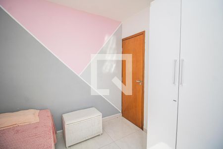 Quarto 2 de apartamento para alugar com 2 quartos, 50m² em Vila Nivi, São Paulo
