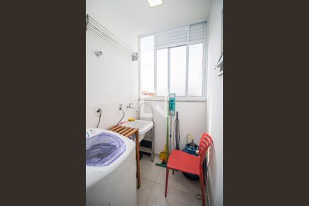 Área de Serviço de apartamento para alugar com 2 quartos, 50m² em Vila Nivi, São Paulo