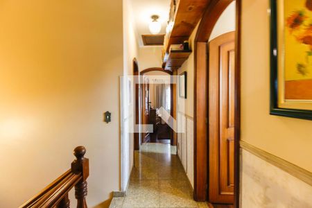 Casa à venda com 200m², 4 quartos e 2 vagasCorredor