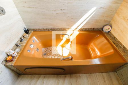 Casa à venda com 200m², 4 quartos e 2 vagasBanheiro da Suíte