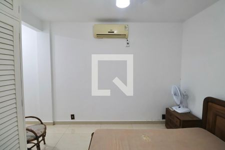 Apartamento para alugar com 130m², 4 quartos e 1 vaga Apartamento para alugar com 130m², 4 quartos e 1 vagaQuarto