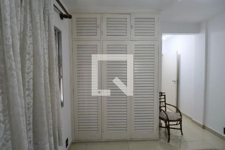 Apartamento para alugar com 130m², 4 quartos e 1 vaga Apartamento para alugar com 130m², 4 quartos e 1 vagaQuarto