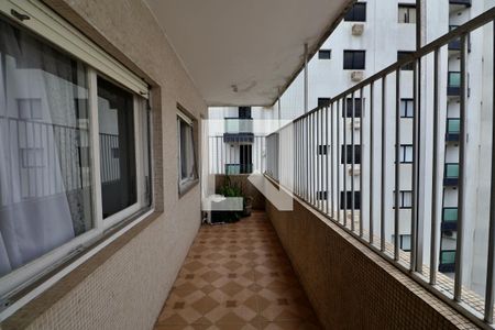 Varanda de apartamento para alugar com 4 quartos, 130m² em Centro, Guarujá
