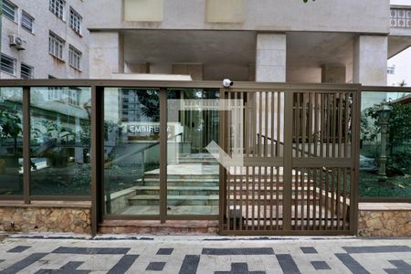 Apartamento para alugar com 130m², 4 quartos e 1 vaga Apartamento para alugar com 130m², 4 quartos e 1 vagaFachada