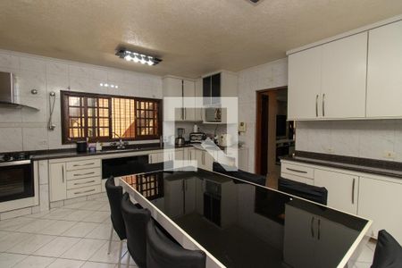 Casa à venda com 440m², 3 quartos e 3 vagas Casa à venda com 440m², 3 quartos e 3 vagasCozinha
