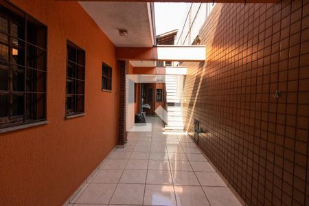 Casa à venda com 440m², 3 quartos e 3 vagas Casa à venda com 440m², 3 quartos e 3 vagasCorredor