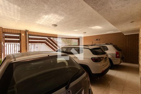 Casa à venda com 440m², 3 quartos e 3 vagas Casa à venda com 440m², 3 quartos e 3 vagasGaragem