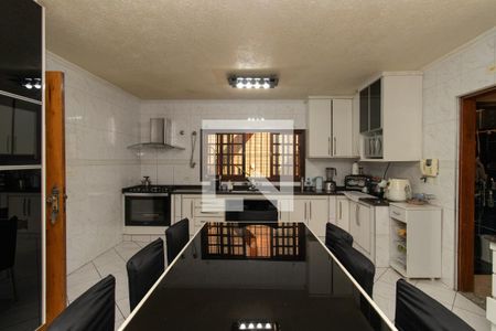 Casa à venda com 440m², 3 quartos e 3 vagas Casa à venda com 440m², 3 quartos e 3 vagasCozinha