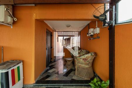 Casa à venda com 440m², 3 quartos e 3 vagas Casa à venda com 440m², 3 quartos e 3 vagasÁrea externa