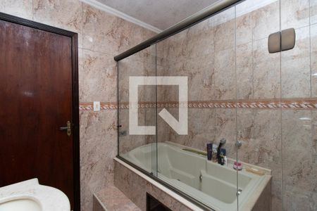 Casa à venda com 440m², 3 quartos e 3 vagas Casa à venda com 440m², 3 quartos e 3 vagasBanheiro da Suíte