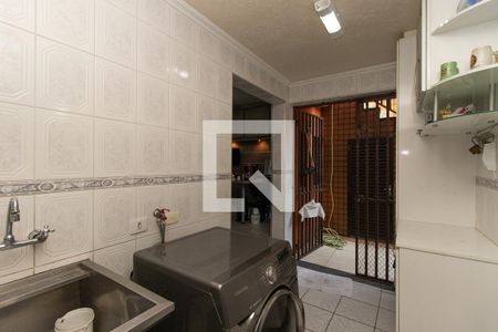 Casa à venda com 440m², 3 quartos e 3 vagas Casa à venda com 440m², 3 quartos e 3 vagasÁrea de Serviço