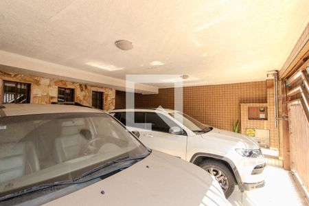 Casa à venda com 440m², 3 quartos e 3 vagas Casa à venda com 440m², 3 quartos e 3 vagasGaragem