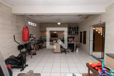 Casa à venda com 440m², 3 quartos e 3 vagas Casa à venda com 440m², 3 quartos e 3 vagasÁrea externa