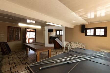 Casa à venda com 440m², 3 quartos e 3 vagas Casa à venda com 440m², 3 quartos e 3 vagasÁrea externa