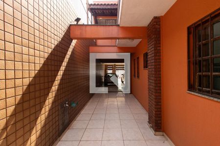 Casa à venda com 440m², 3 quartos e 3 vagas Casa à venda com 440m², 3 quartos e 3 vagasCorredor