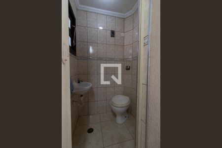 Casa à venda com 440m², 3 quartos e 3 vagas Casa à venda com 440m², 3 quartos e 3 vagasBanheiro Área externa