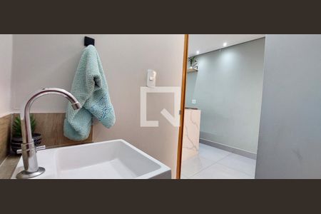 Casa à venda com 147m², 2 quartos e 2 vagas Casa à venda com 147m², 2 quartos e 2 vagasLavabo